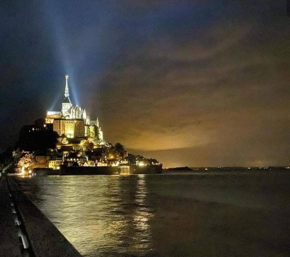 Апартаменты Le Petit Nid Du Mont Saint Michel Понторсон Экстерьер фото
